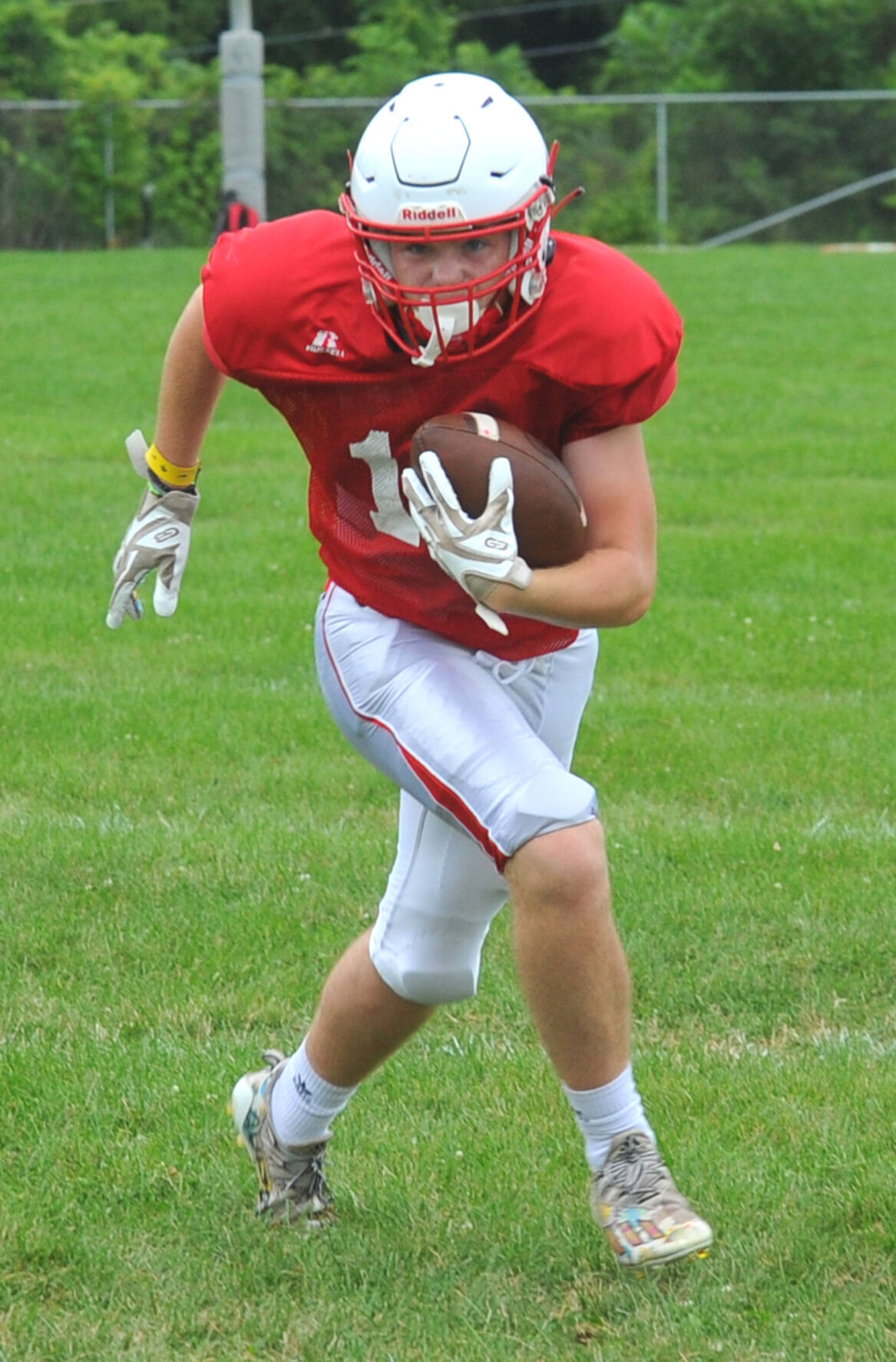 081522-qc-spt-west fb practice-191